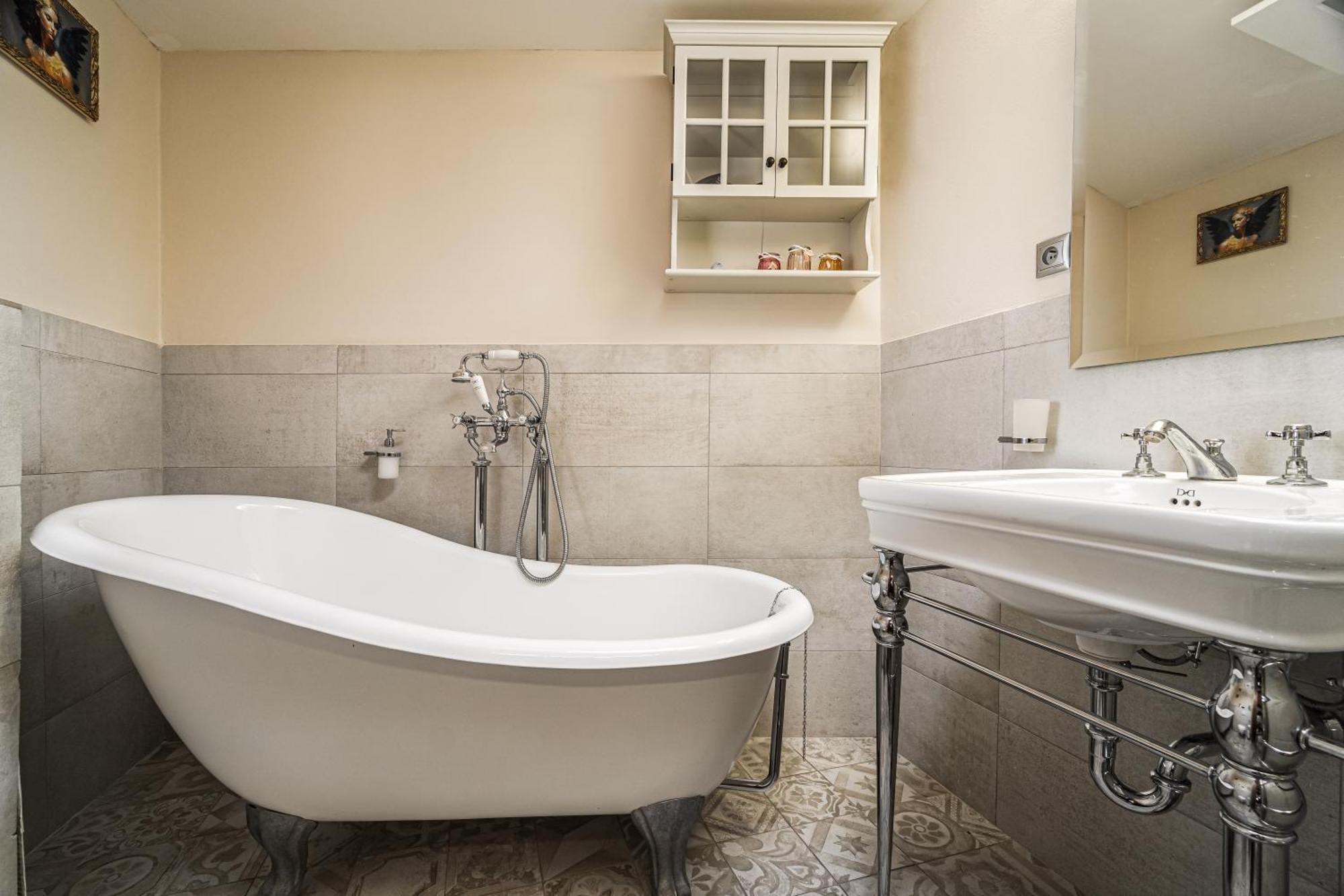 Luxurious And Royal Apartment In The Old Town Pressburg Exterior foto