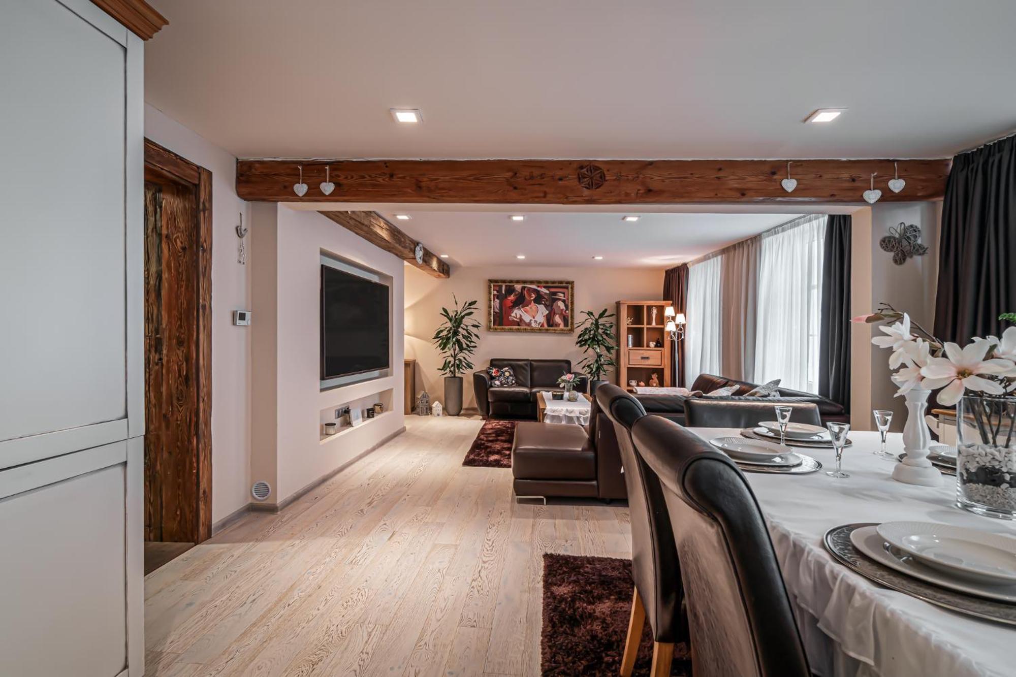 Luxurious And Royal Apartment In The Old Town Pressburg Exterior foto